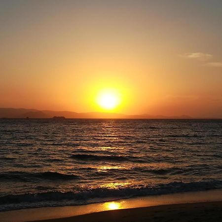 Amodari Studios On The Beach Plaka  Bagian luar foto